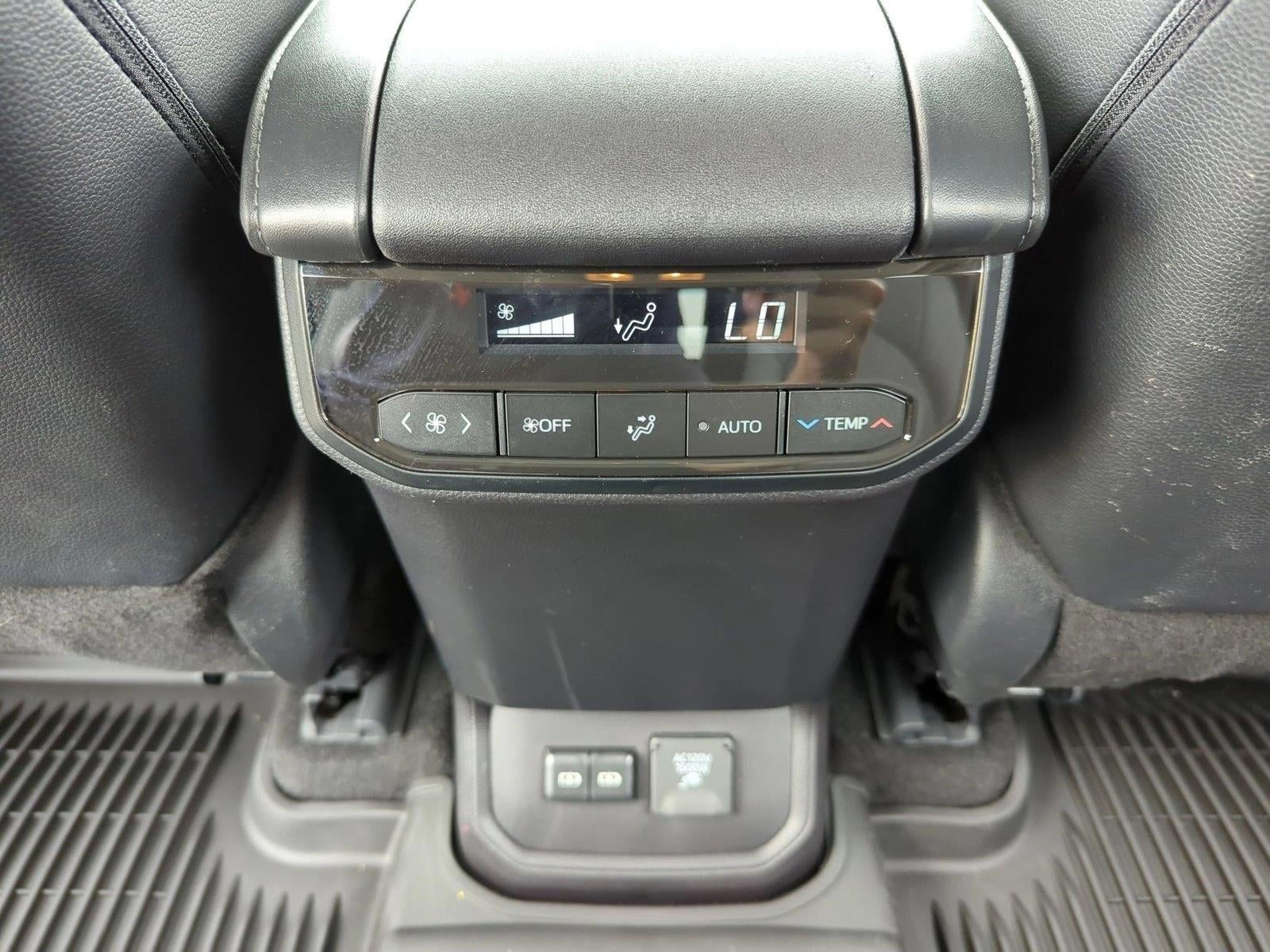 2026 Toyota Highlander Hybrid Limited AWD (Natl)