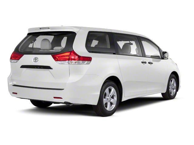 2013 Toyota Sienna 5dr 8-Pass Van V6 XLE FWD (Natl)