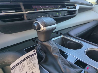 2025 Toyota Sienna XLE FWD 8-Passenger (Natl)