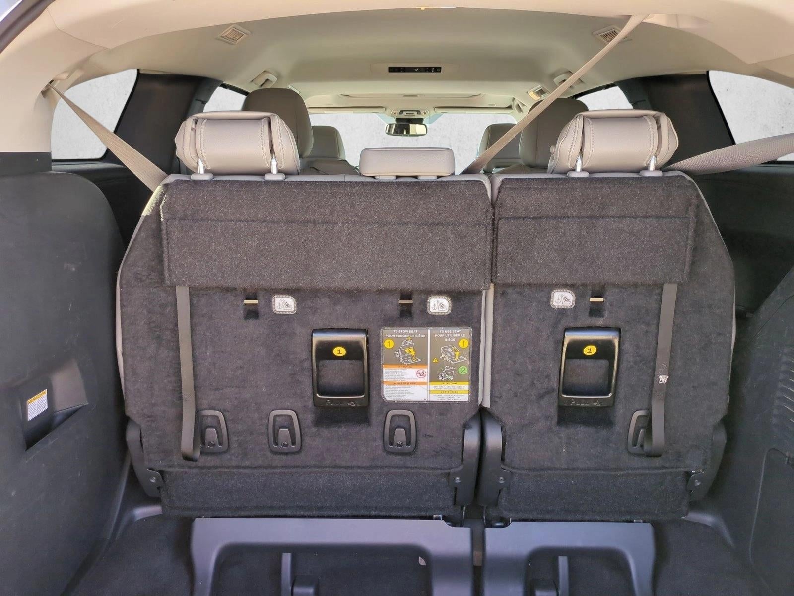 2025 Toyota Sienna XLE FWD 8-Passenger (Natl)