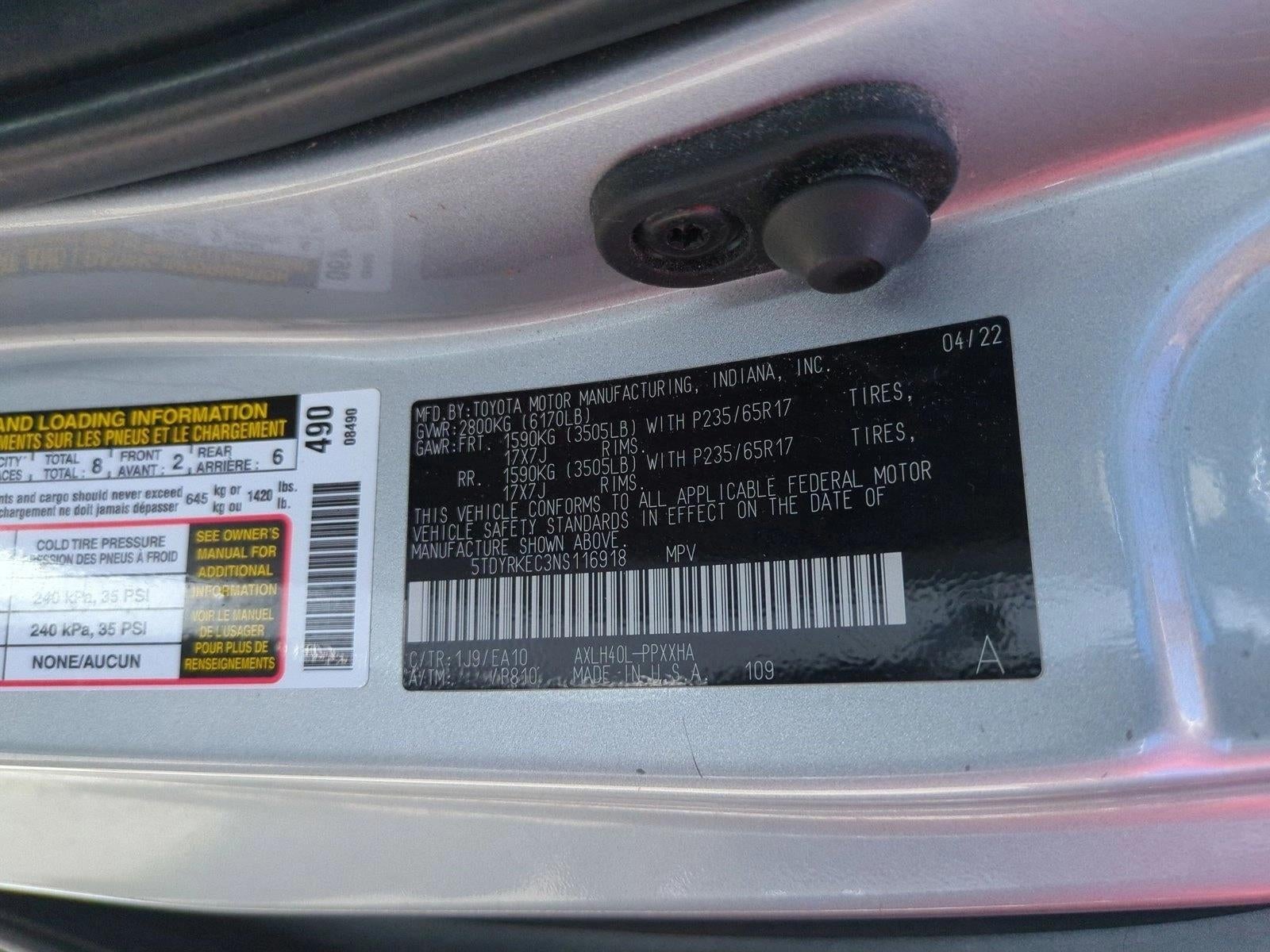2022 Toyota Sienna XLE FWD 8-Passenger (Natl)