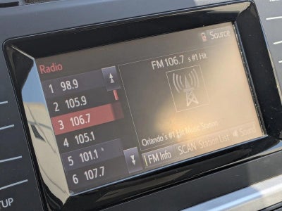 2018 Toyota Highlander LE I4 FWD (Natl)