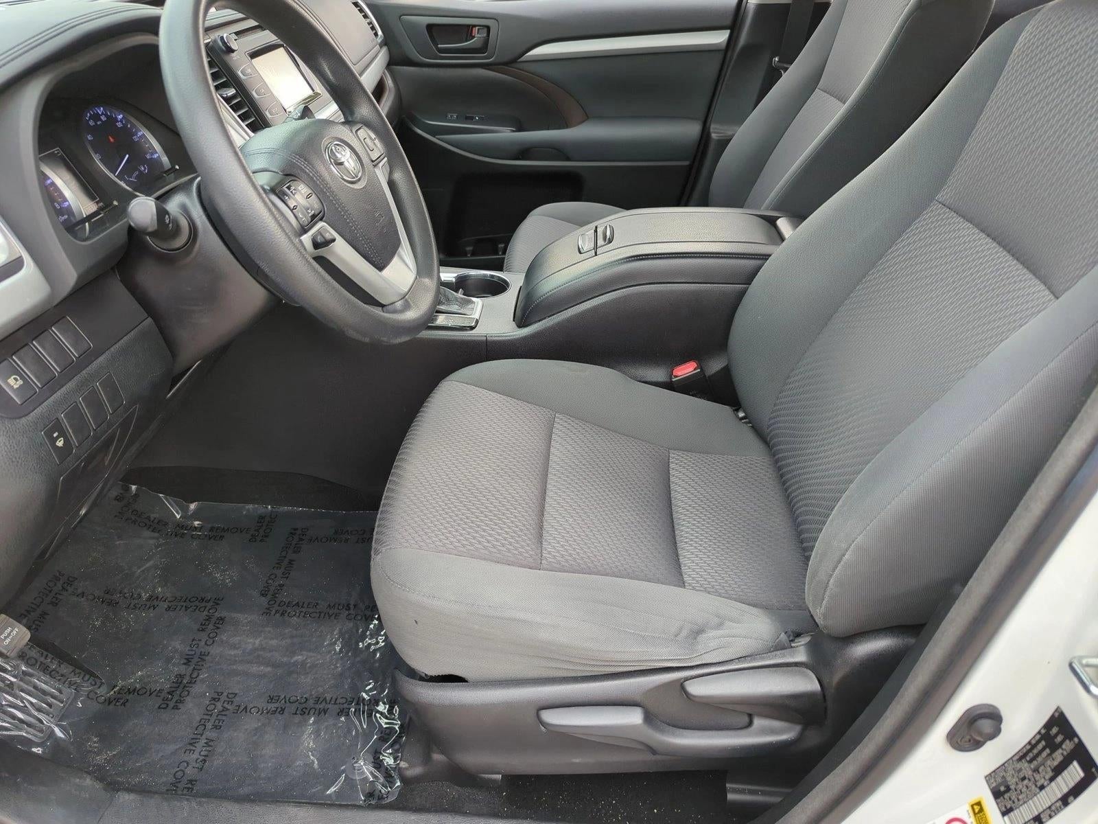 2018 Toyota Highlander LE I4 FWD (Natl)