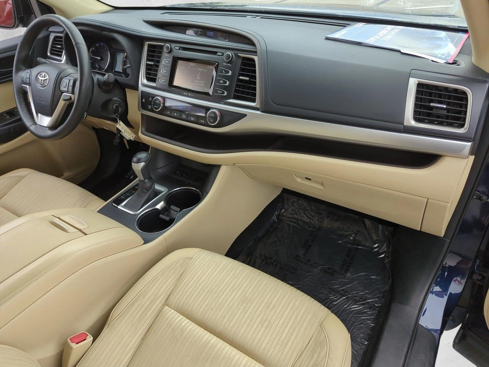 2014 Toyota Highlander FWD 4dr V6 LE Plus (SE)