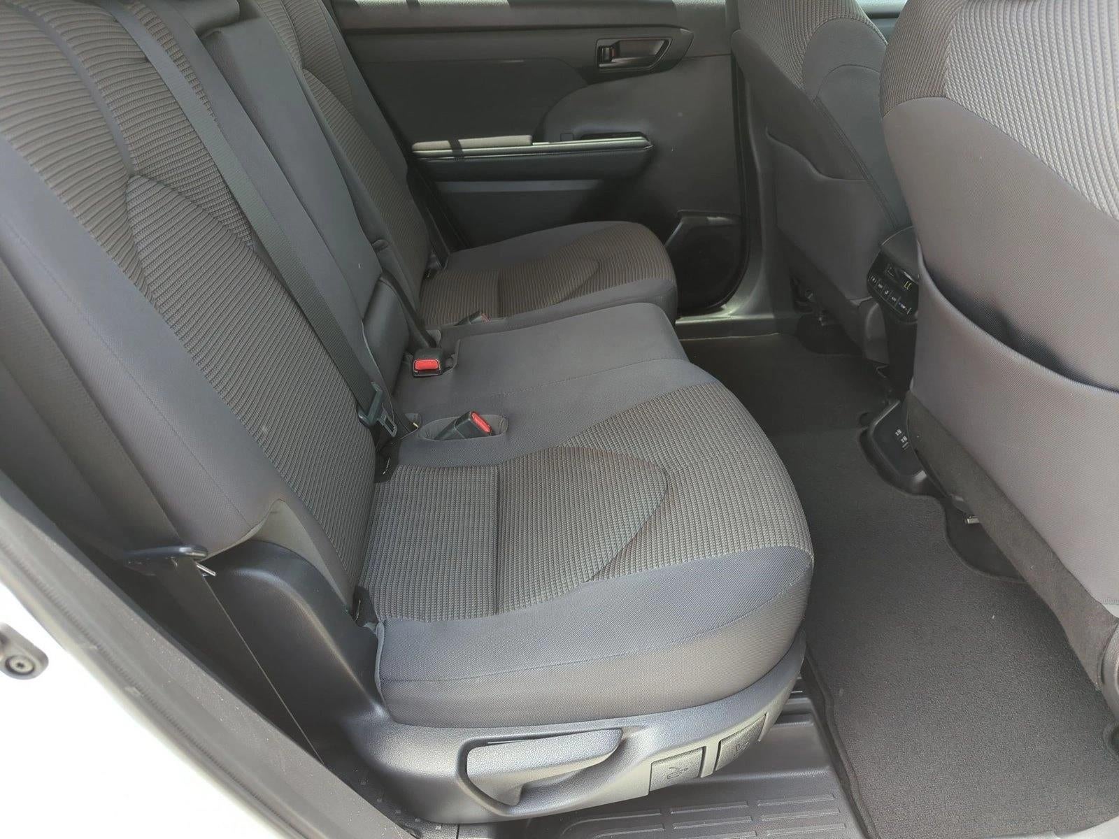 2021 Toyota Highlander LE FWD (GS)