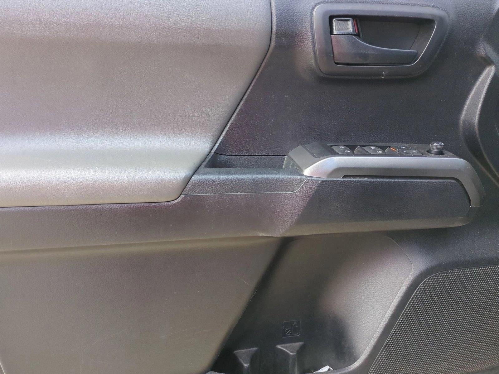 2021 Toyota Tacoma 2WD 2WD SR5 Double Cab 5' Bed V6 AT (GS)