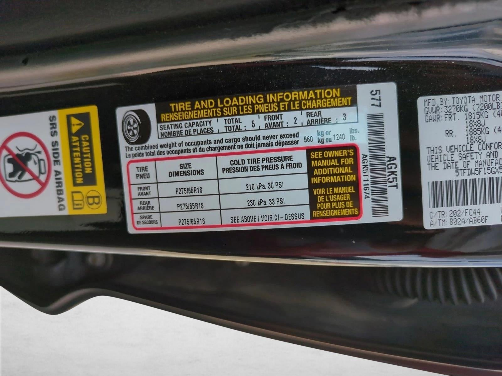 2016 Toyota Tundra 4WD Truck 4WD CrewMax Short Bed 5.7L FFV SR5 (Natl)