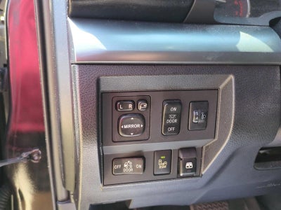 2014 Toyota Tundra 2WD Truck 2WD CrewMax Standard Bed 5.7L Platinum (Natl)