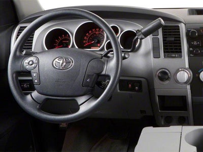 2013 Toyota Tundra 4WD Truck 4WD CrewMax Short Bed 5.7L FFV Platinum (Natl)
