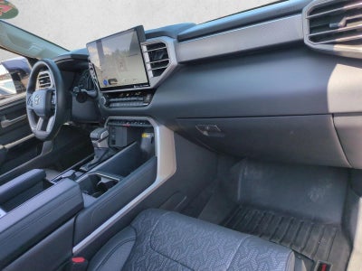 2023 Toyota Tundra 4WD 4WD Limited CrewMax 5.5' Bed (Natl)