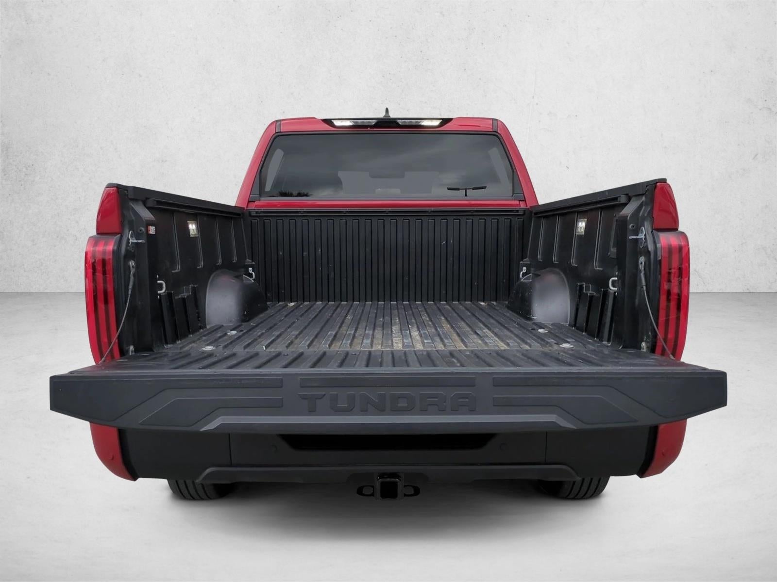 2025 Toyota Tundra 4WD 4WD SR5 CrewMax 5.5' Bed (SE)