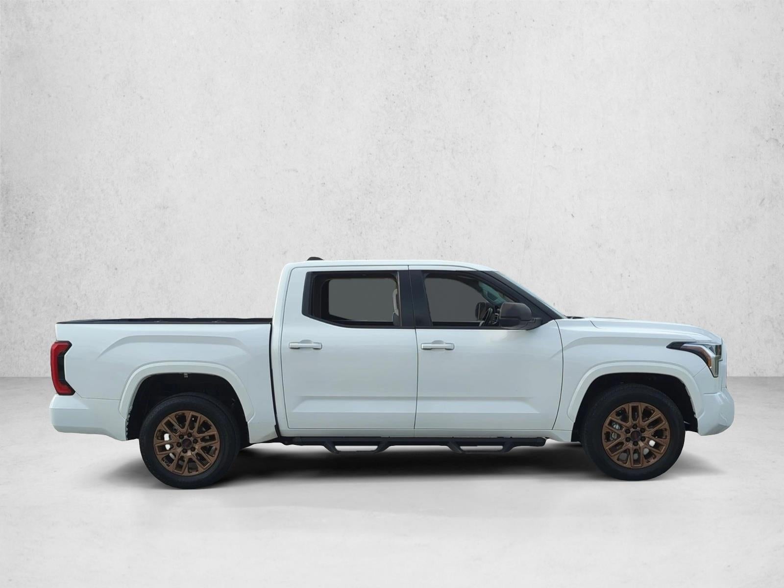 2024 Toyota Tundra 4WD 4WD SR5 CrewMax 5.5' Bed (Natl)