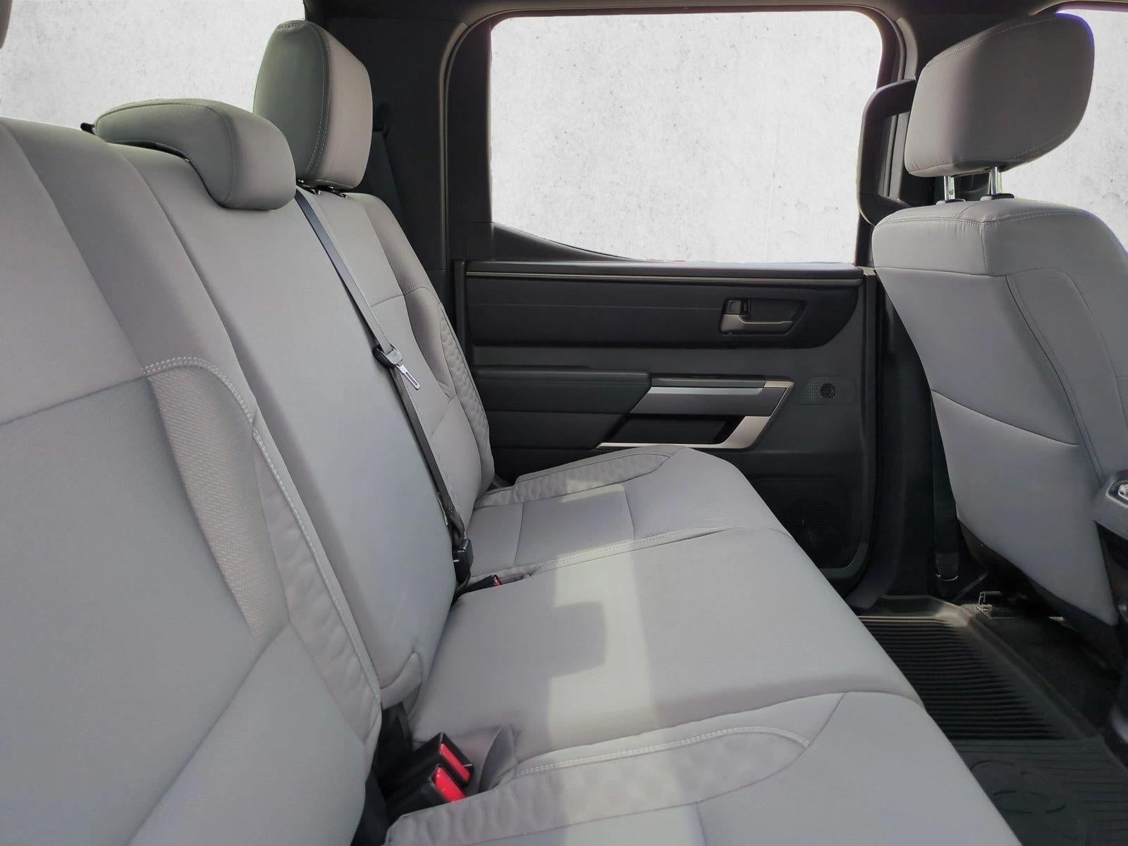 2025 Toyota Tundra 4WD 4WD SR5 CrewMax 5.5' Bed (SE)