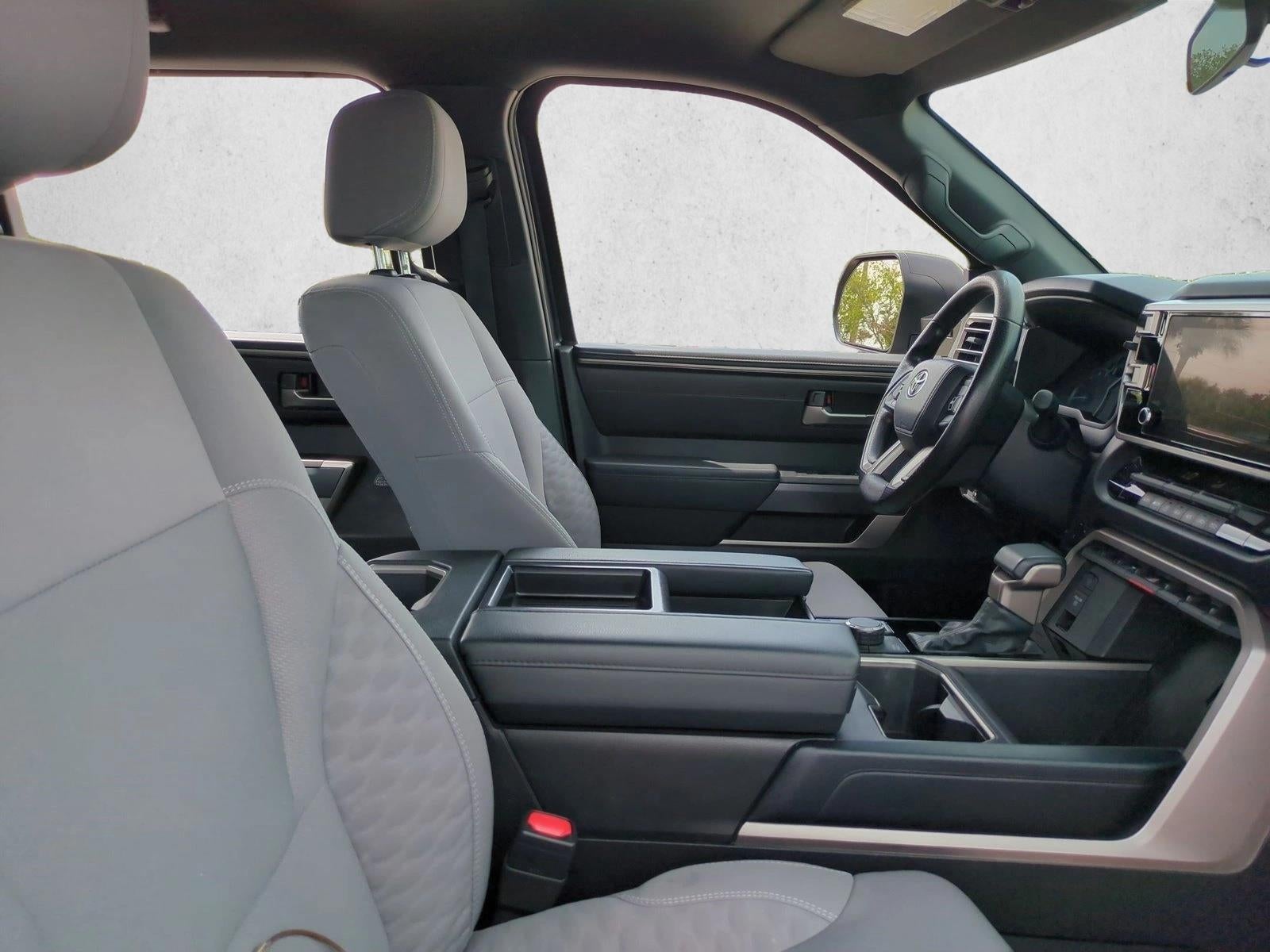 2025 Toyota Tundra 4WD 4WD SR5 CrewMax 5.5' Bed (SE)