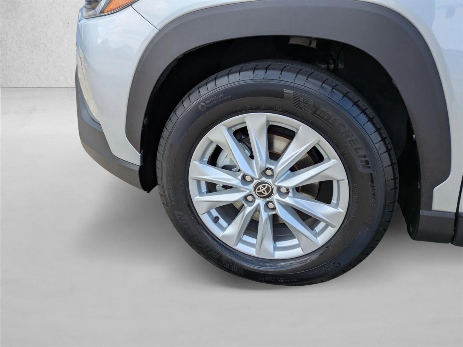 2023 Toyota Corolla Cross LE 2WD (Natl)