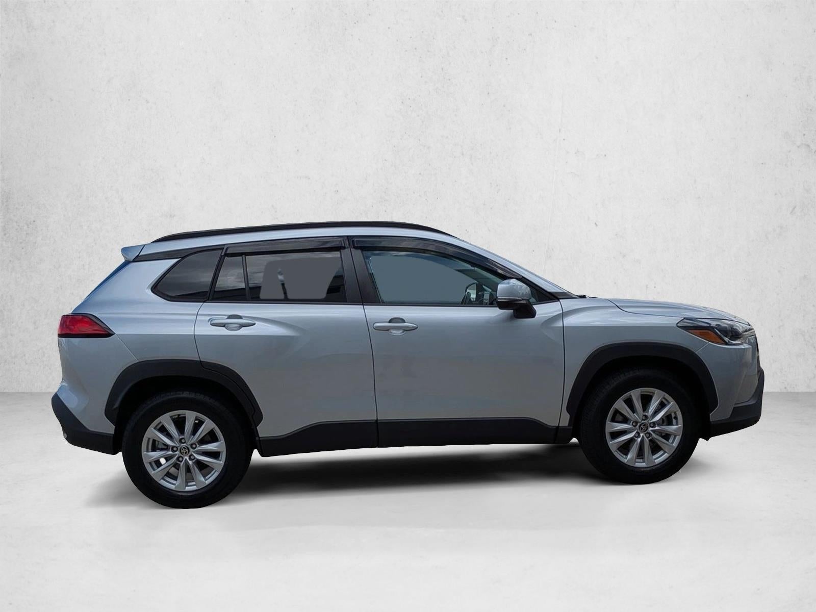 2023 Toyota Corolla Cross LE 2WD (Natl)