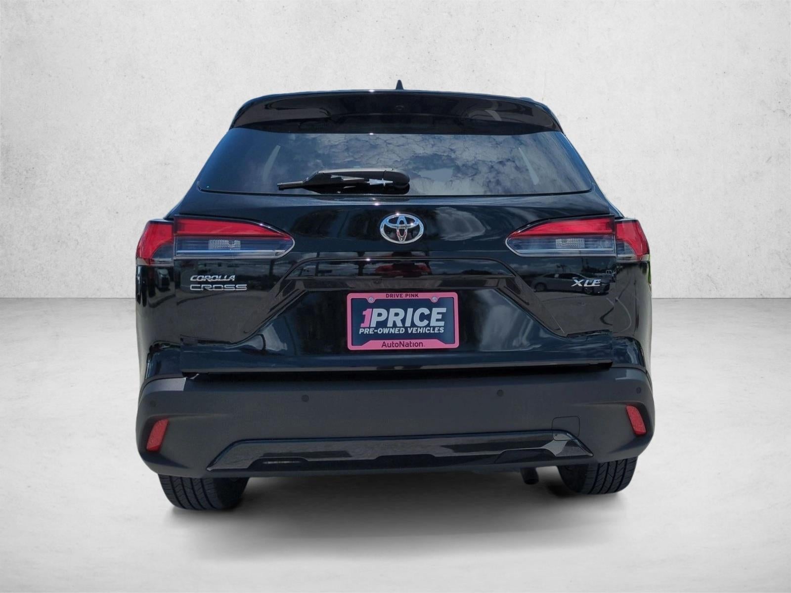 2023 Toyota Corolla Cross XLE 2WD (Natl)