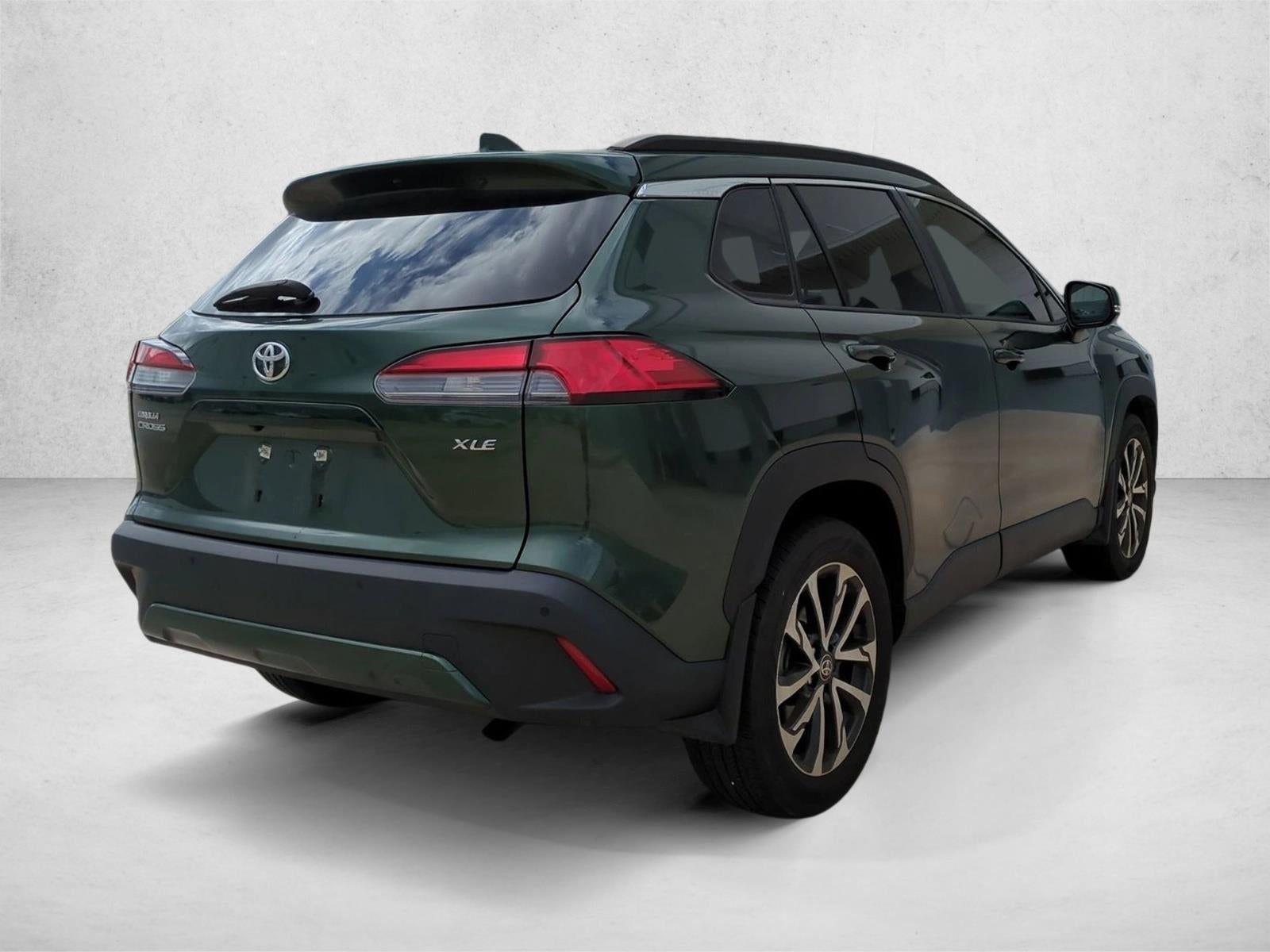 2023 Toyota Corolla Cross XLE 2WD (Natl)