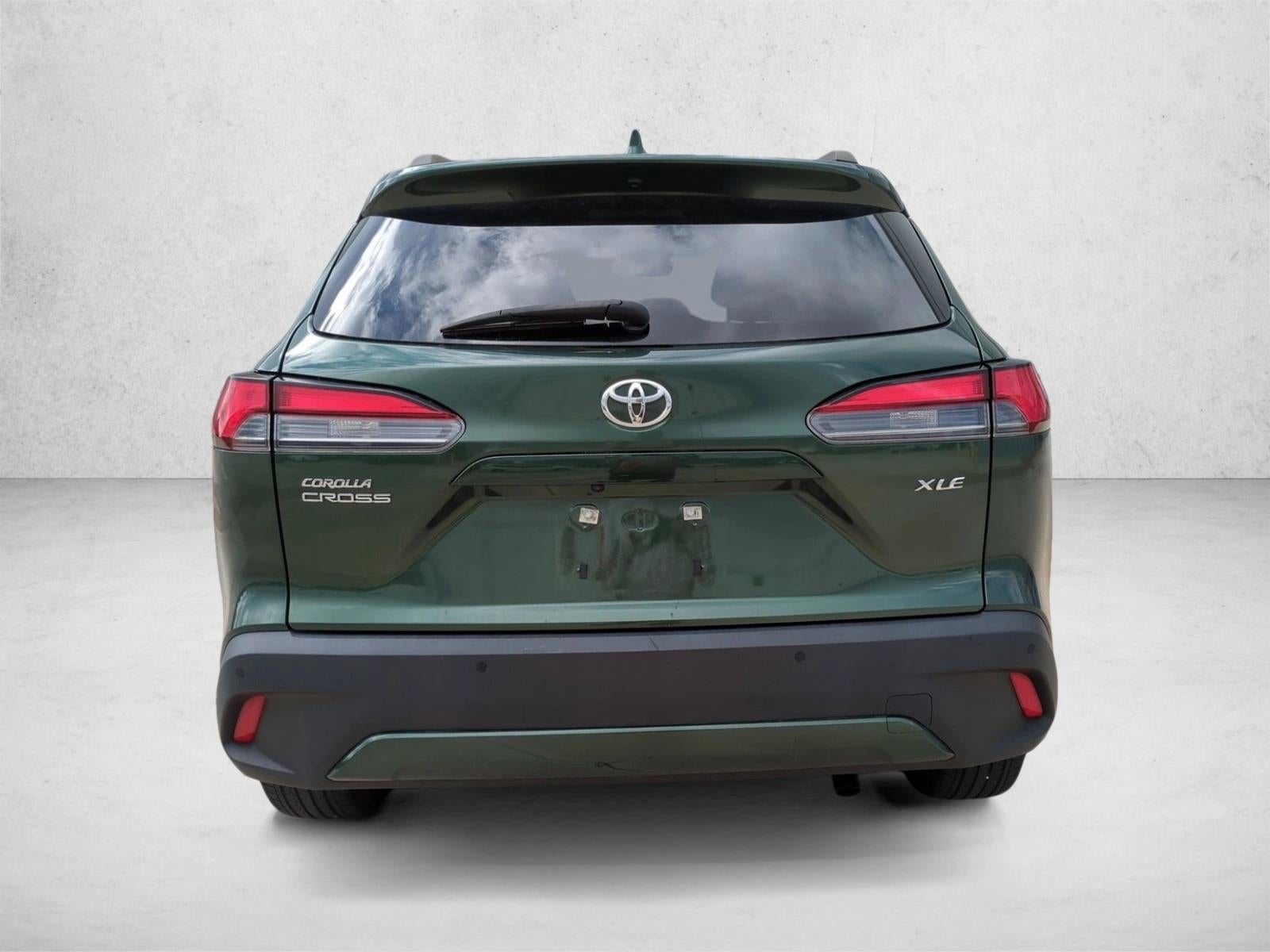 2023 Toyota Corolla Cross XLE 2WD (Natl)