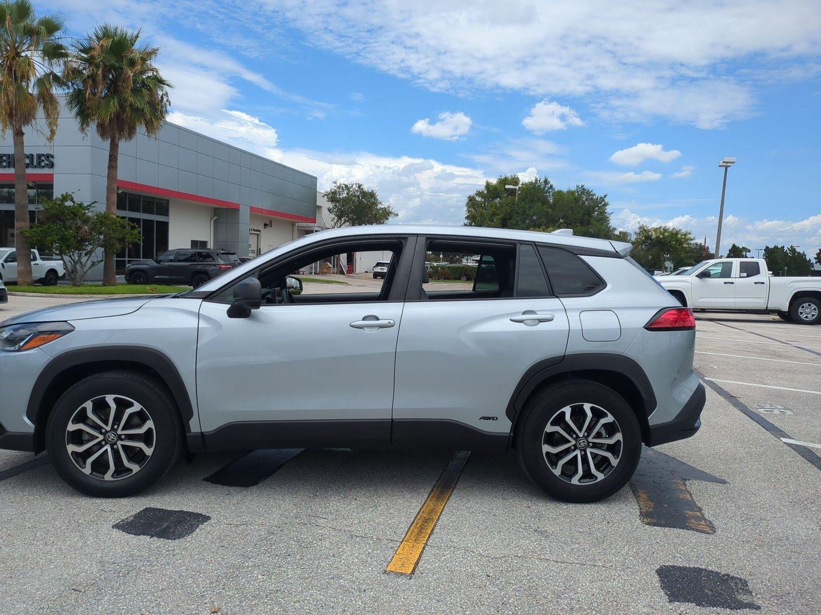 2024 Toyota Corolla Cross Hybrid S 4WD (Natl)