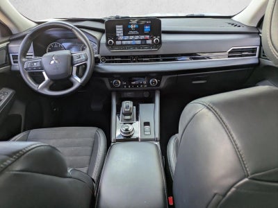 2023 Mitsubishi Outlander SE FWD