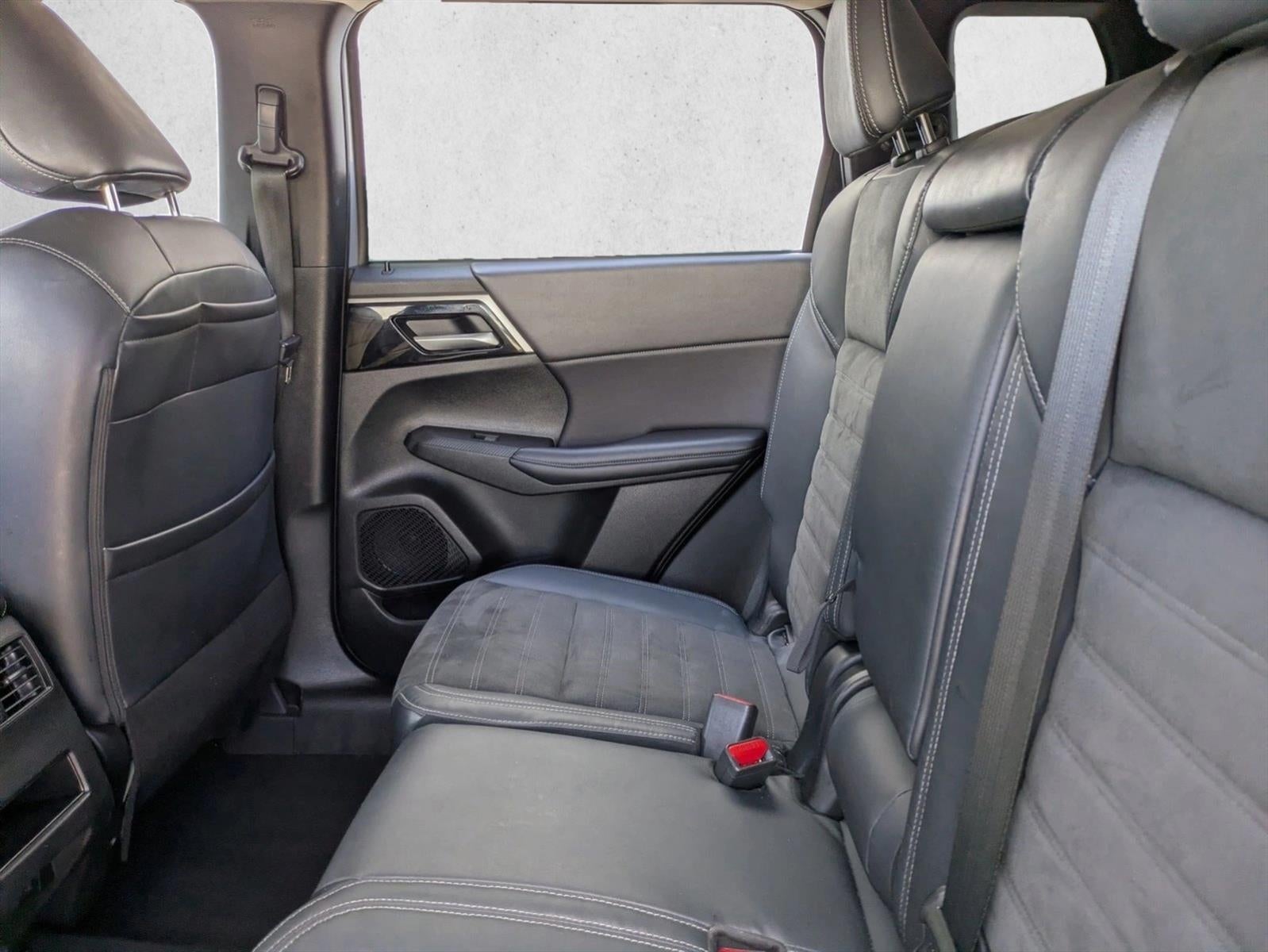 2023 Mitsubishi Outlander SE FWD