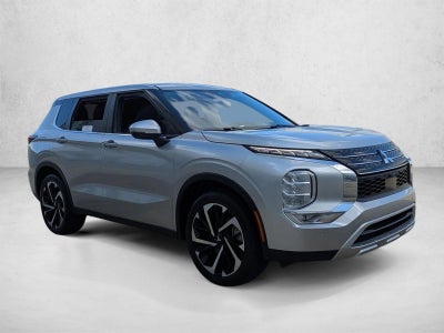 2023 Mitsubishi Outlander SE FWD