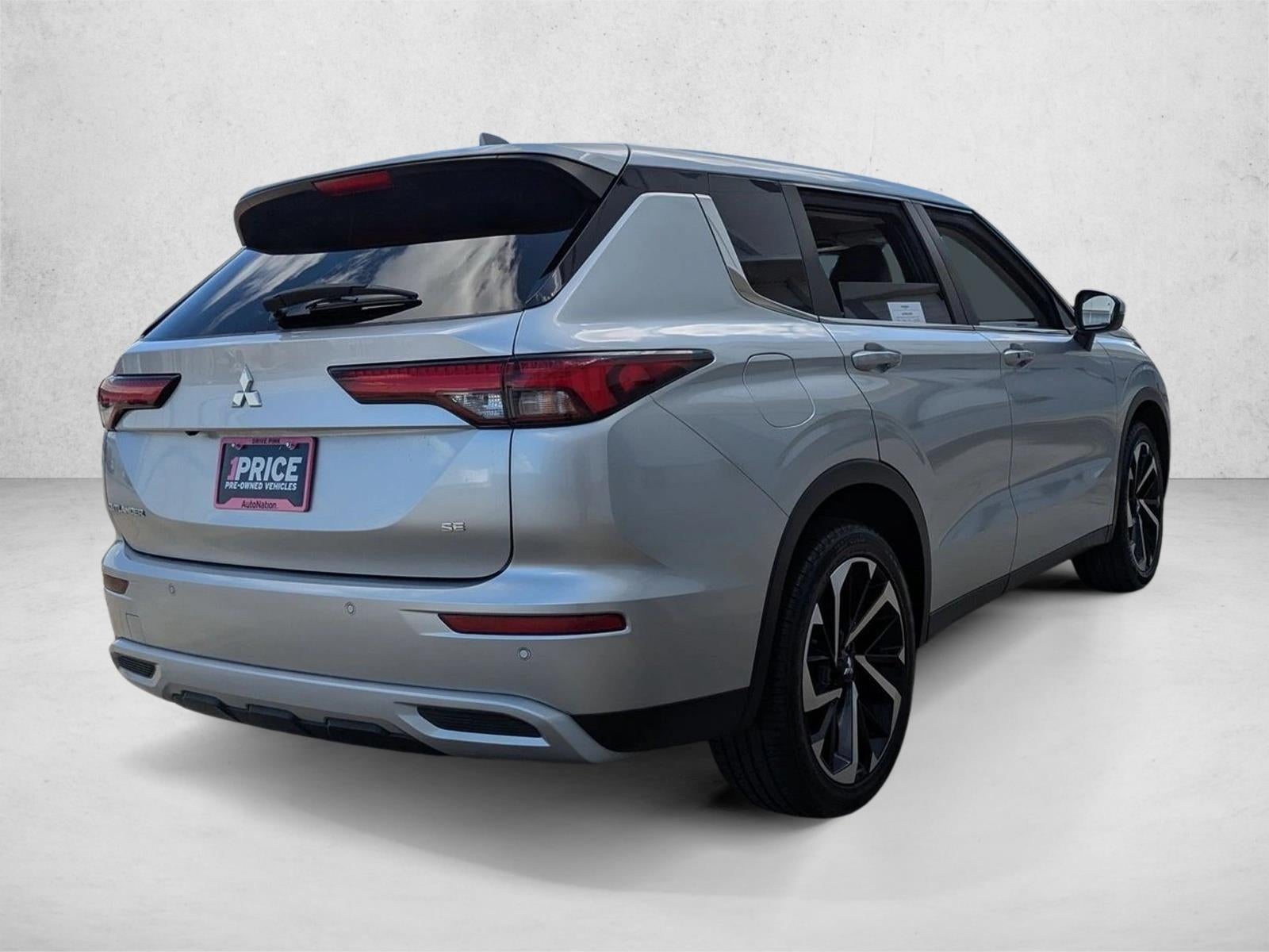 2023 Mitsubishi Outlander SE FWD