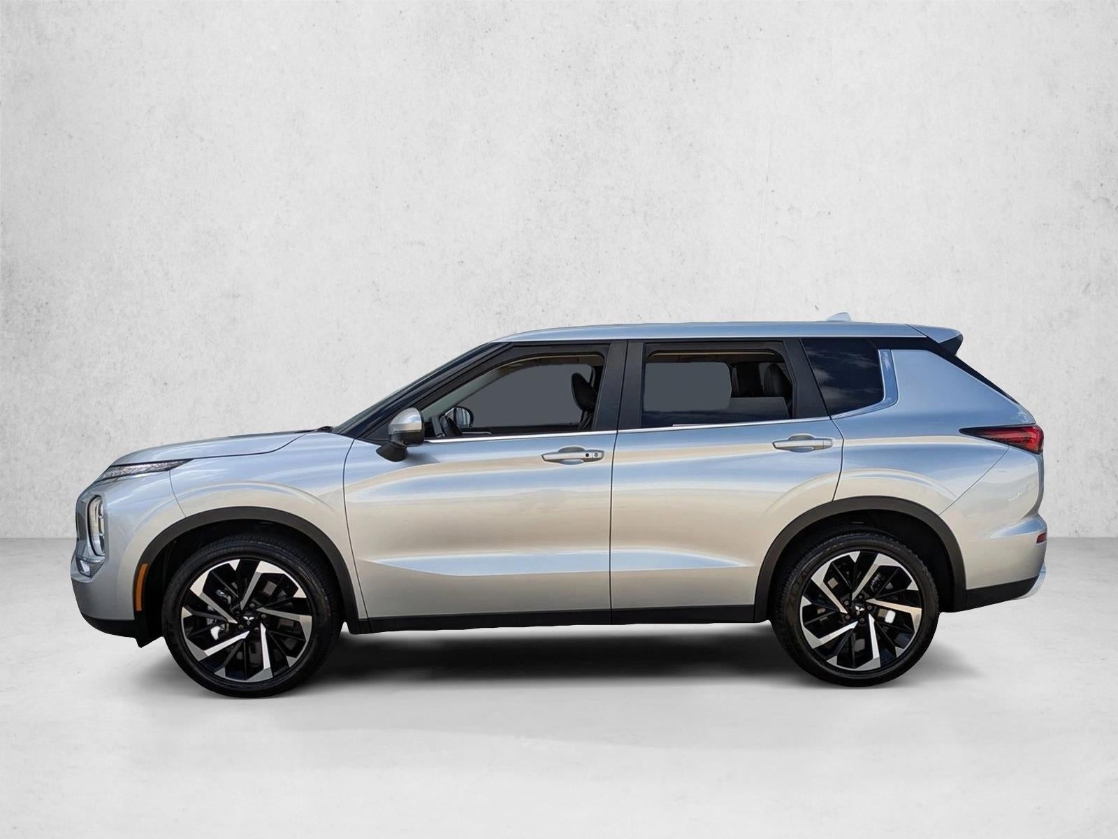 2023 Mitsubishi Outlander SE FWD