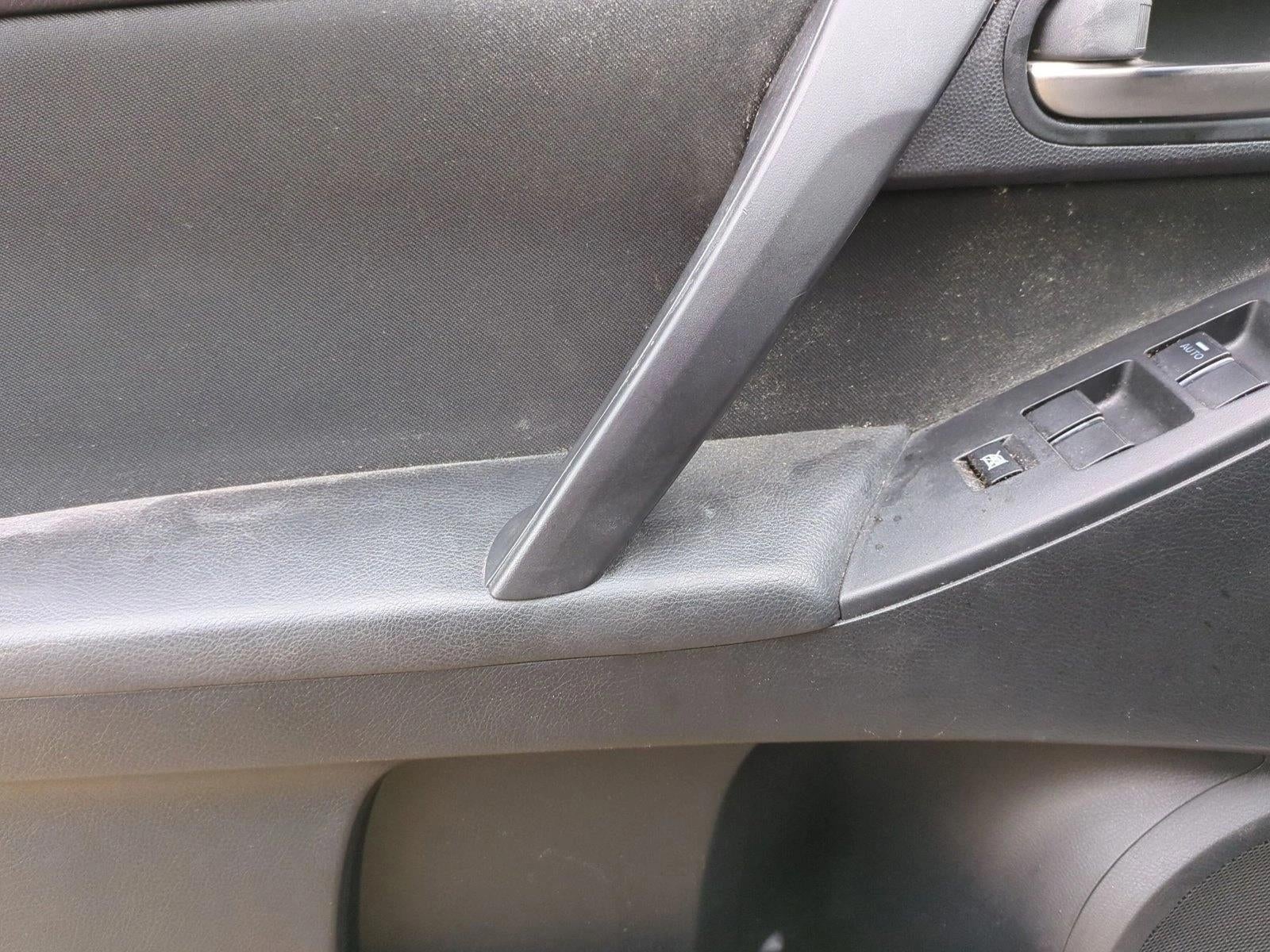 2013 Mazda Mazda3 4dr Sdn Man i Sport