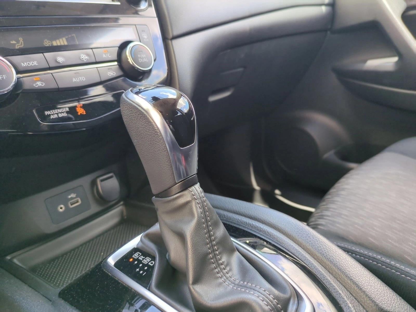 2019 Nissan Rogue FWD SV