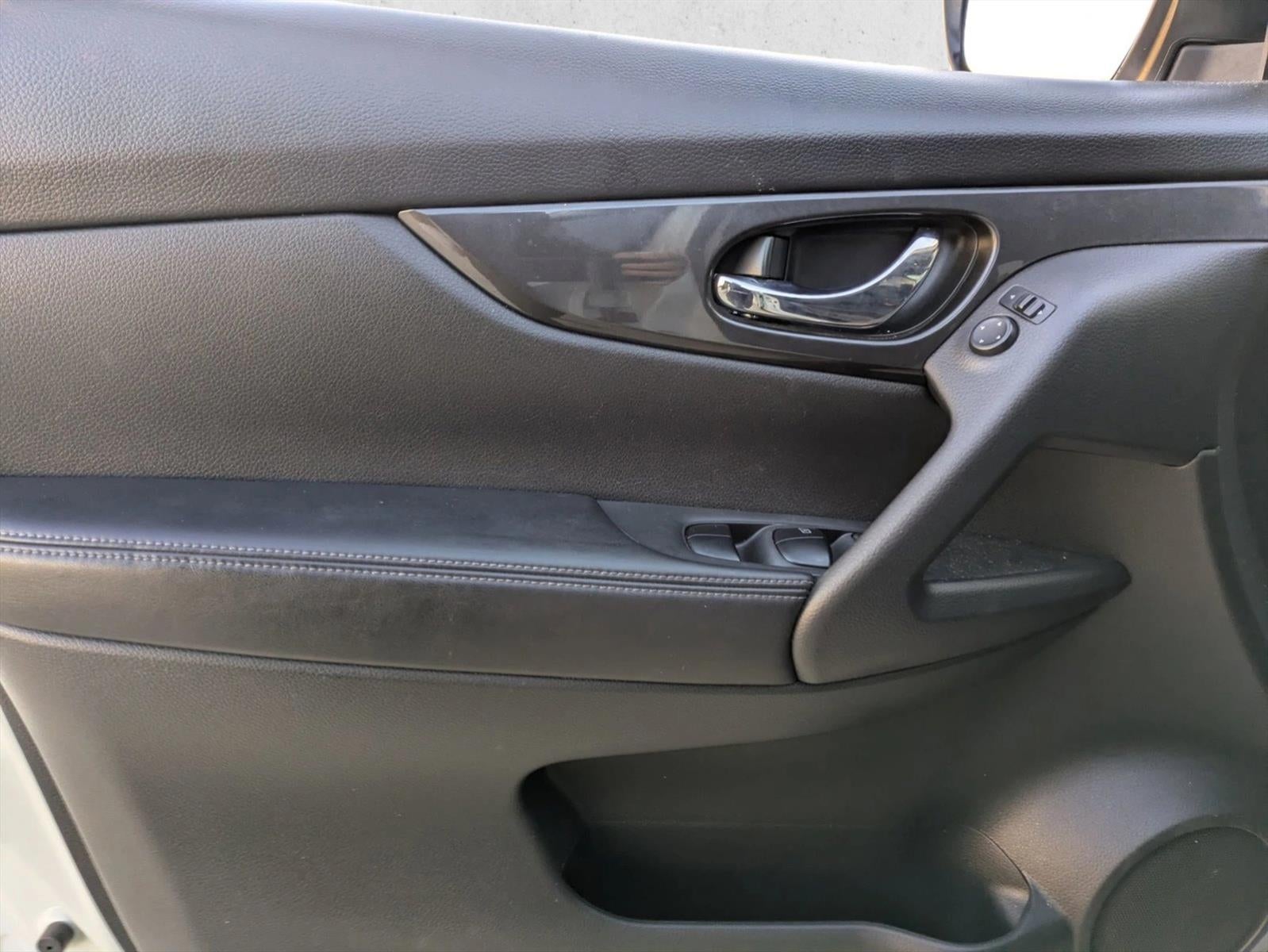 2020 Nissan Rogue AWD SV