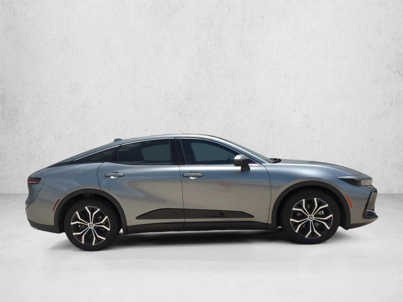 2023 Toyota Crown Limited AWD (Natl)