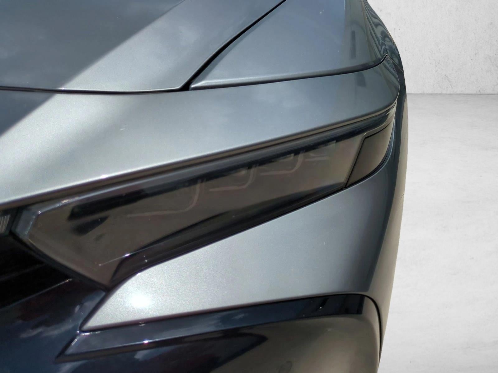 2023 Toyota Crown Limited AWD (Natl)