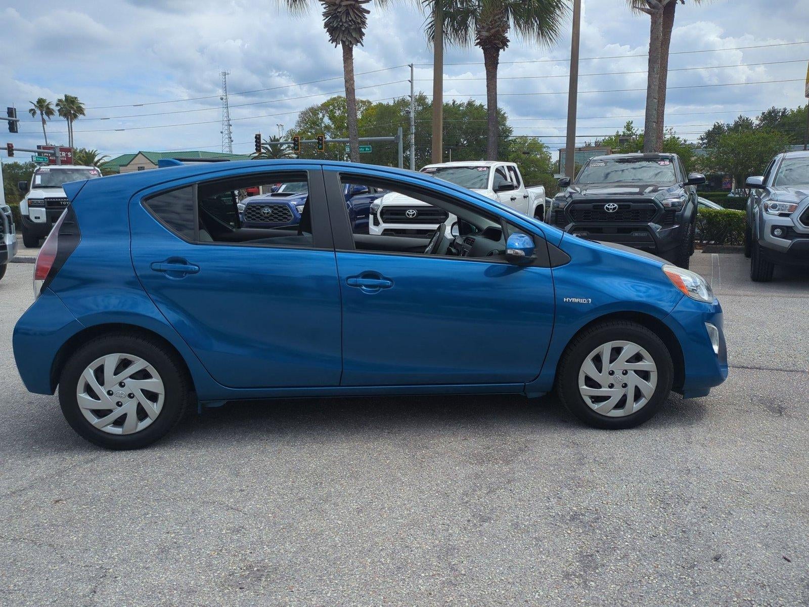 2015 Toyota Prius c 5dr HB One (SE)