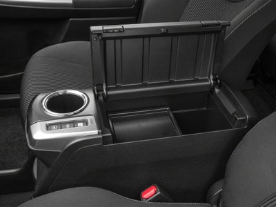 2017 Toyota Prius v Two (Natl)