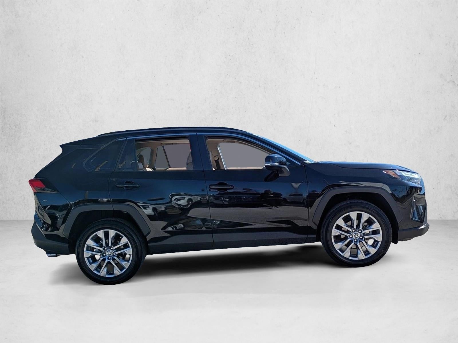 2024 Toyota RAV4 XLE Premium FWD (Natl)