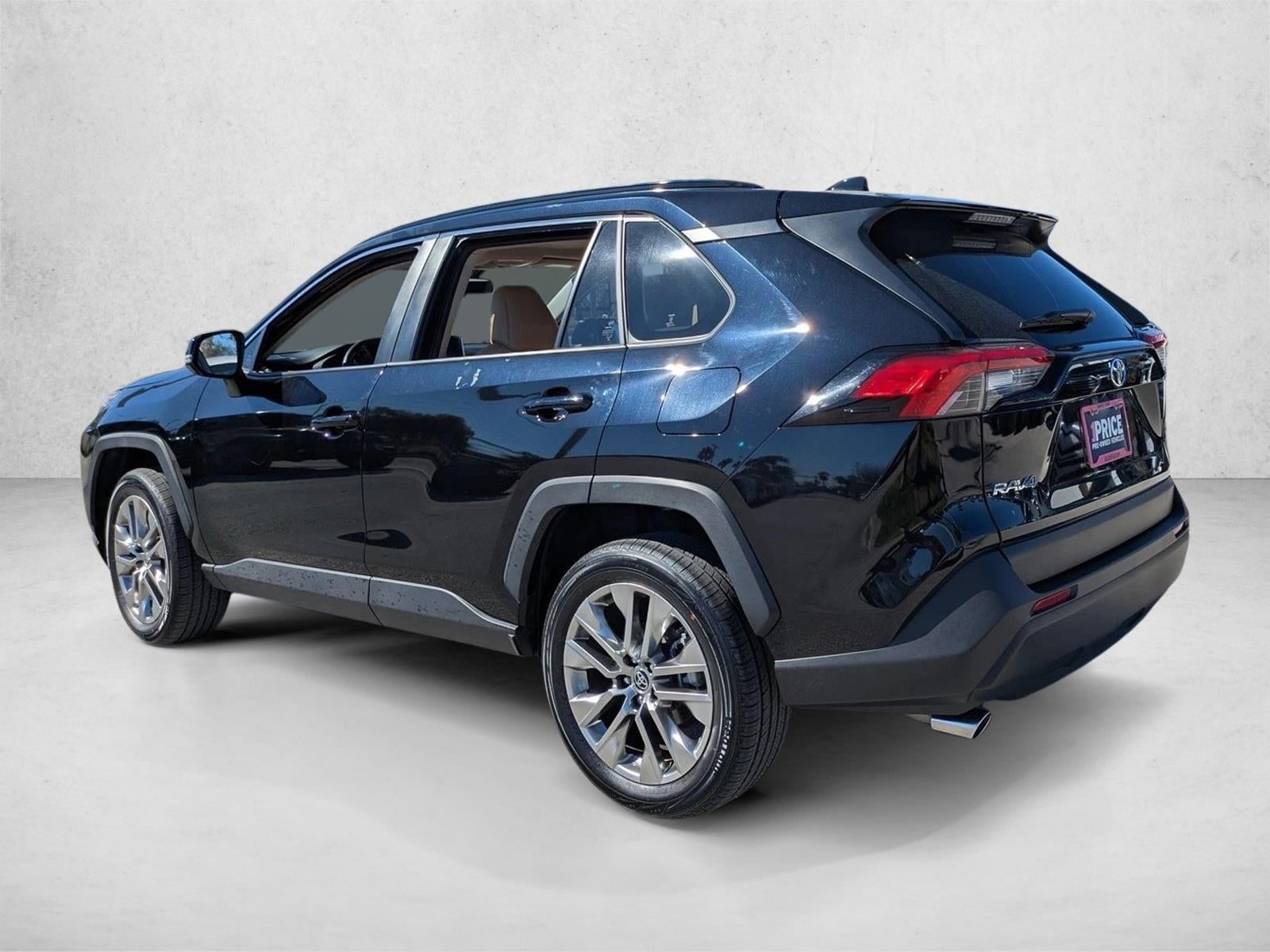 2024 Toyota RAV4 XLE Premium FWD (Natl)