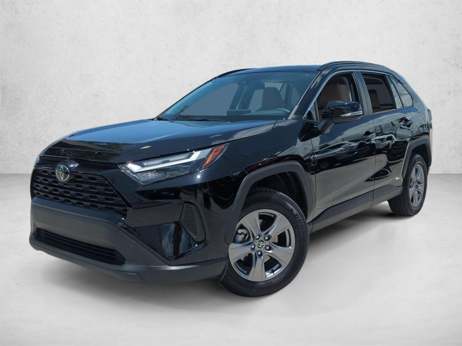 2025 Toyota RAV4 Hybrid XLE AWD (Natl)