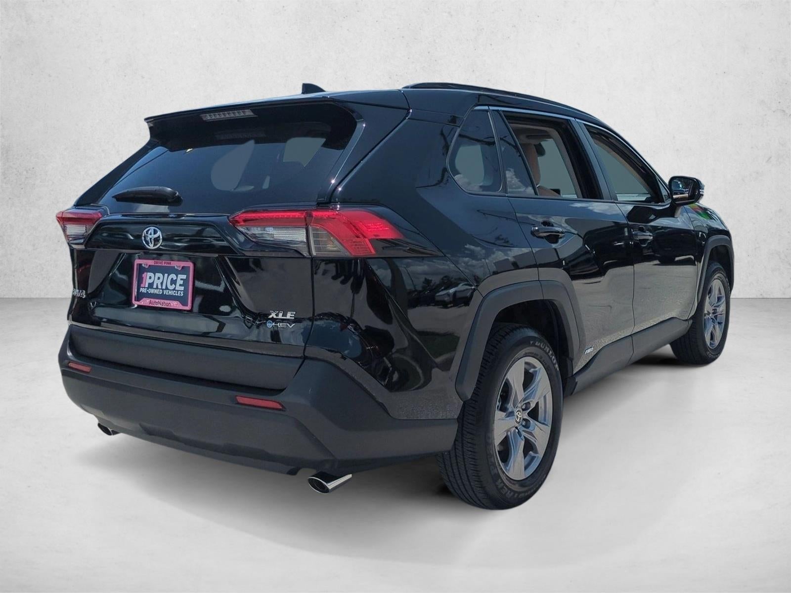 2025 Toyota RAV4 Hybrid XLE AWD (Natl)