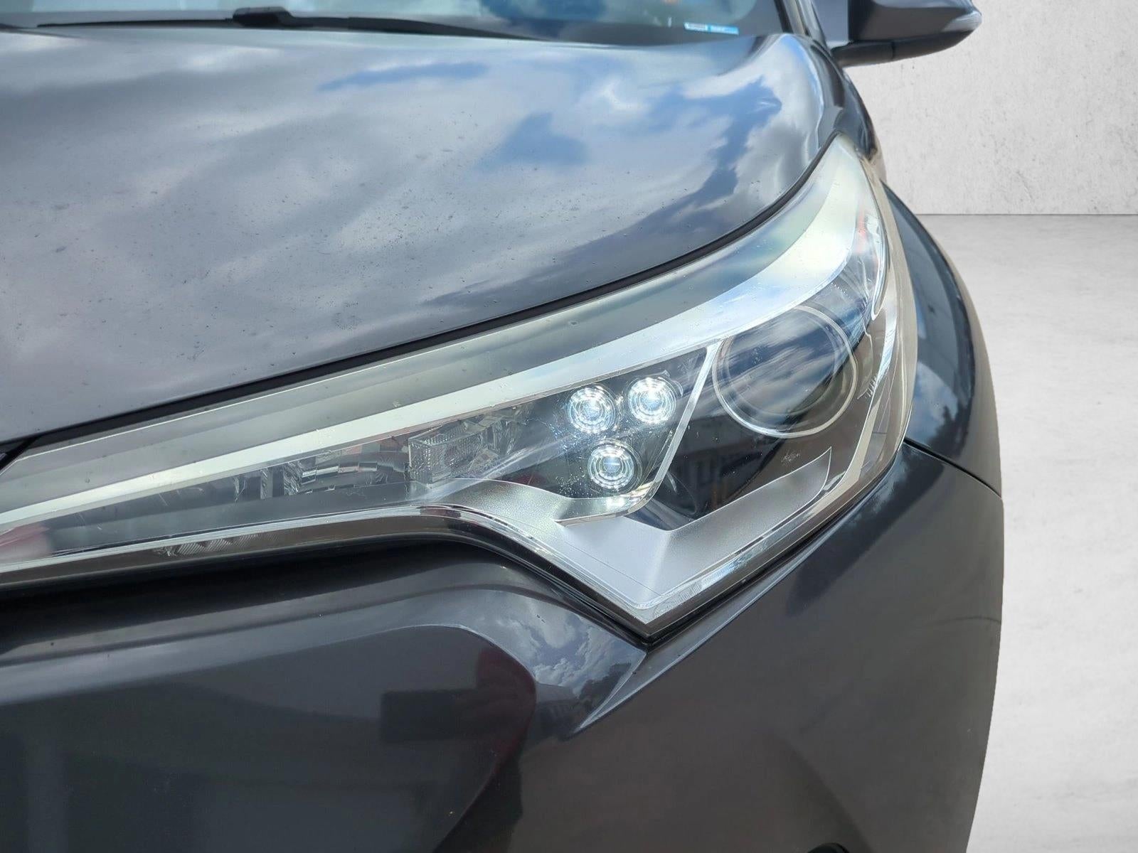 2019 Toyota C-HR LE FWD (Natl)