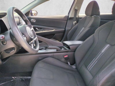 2022 Hyundai ELANTRA SEL IVT