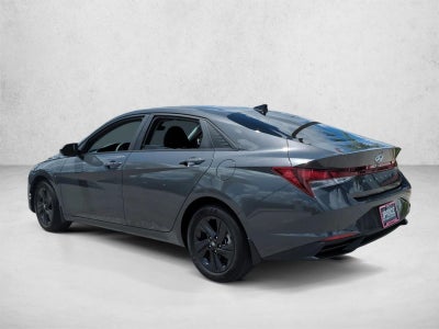 2023 Hyundai ELANTRA SEL IVT