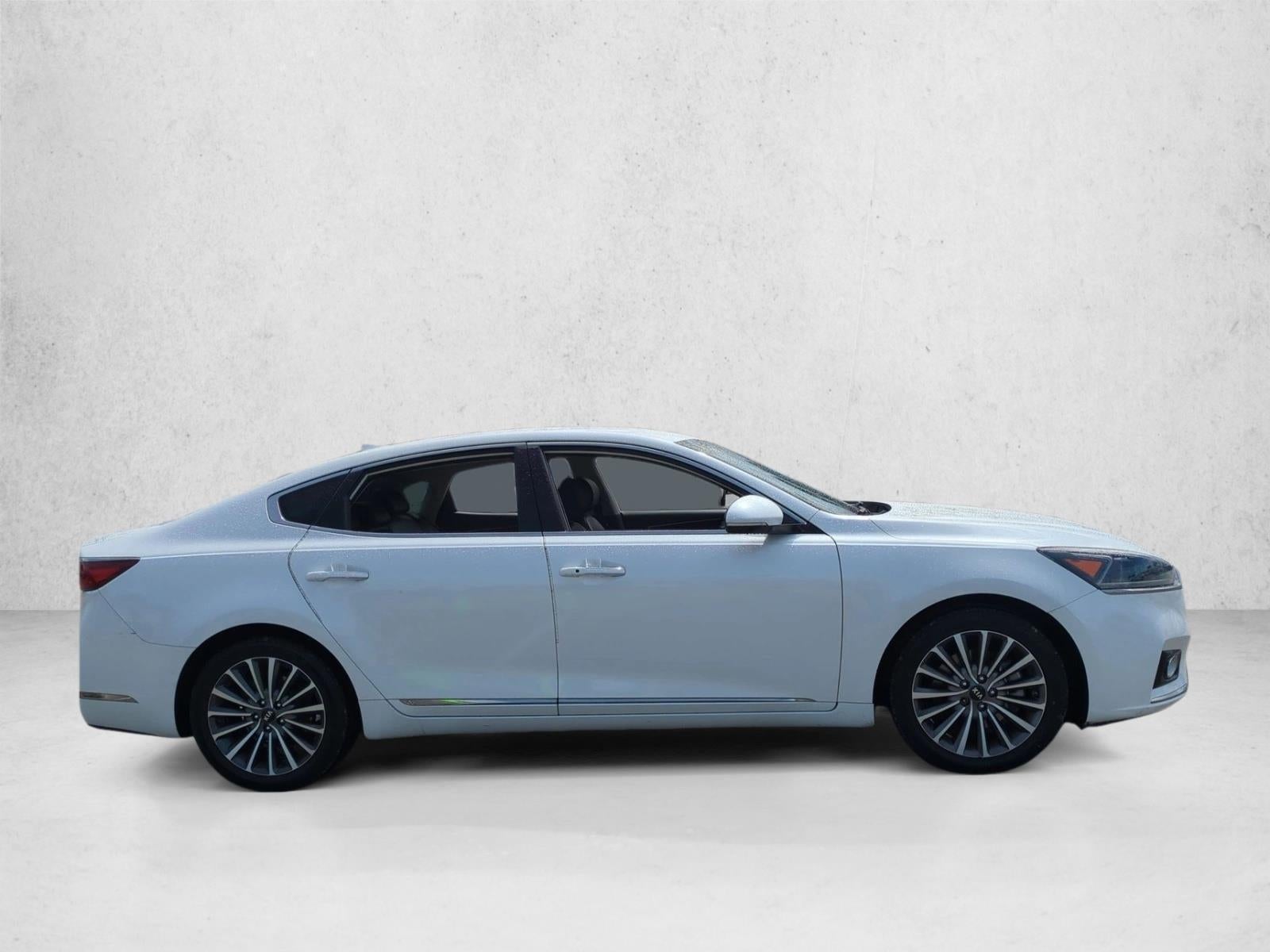 2019 Kia Cadenza Premium Sedan
