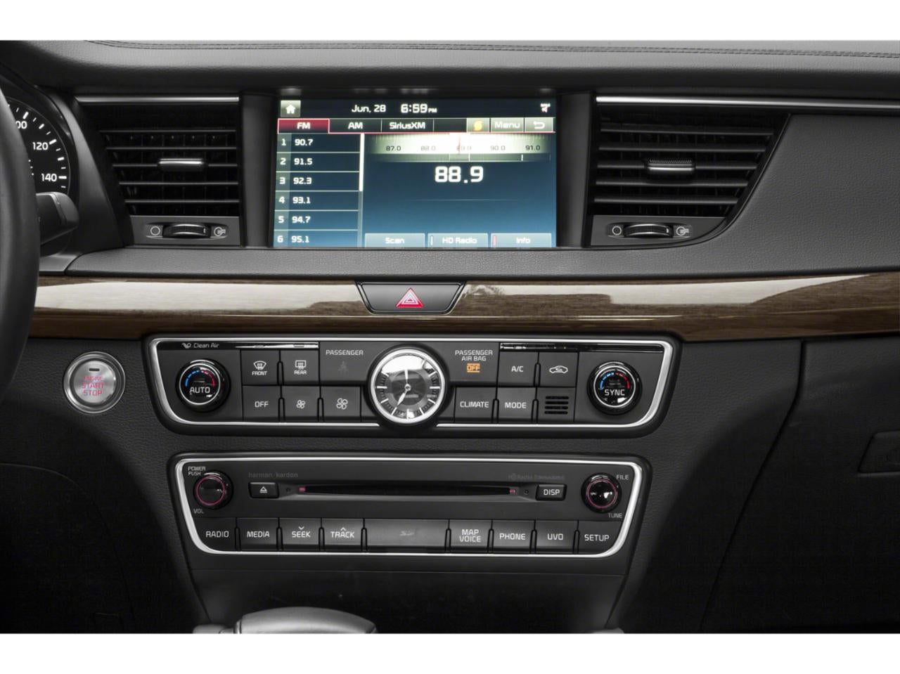 2019 Kia Cadenza Limited Sedan