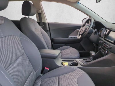 2017 Kia Niro LX FWD