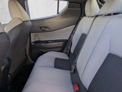 2019 Toyota C-HR XLE FWD (Natl)