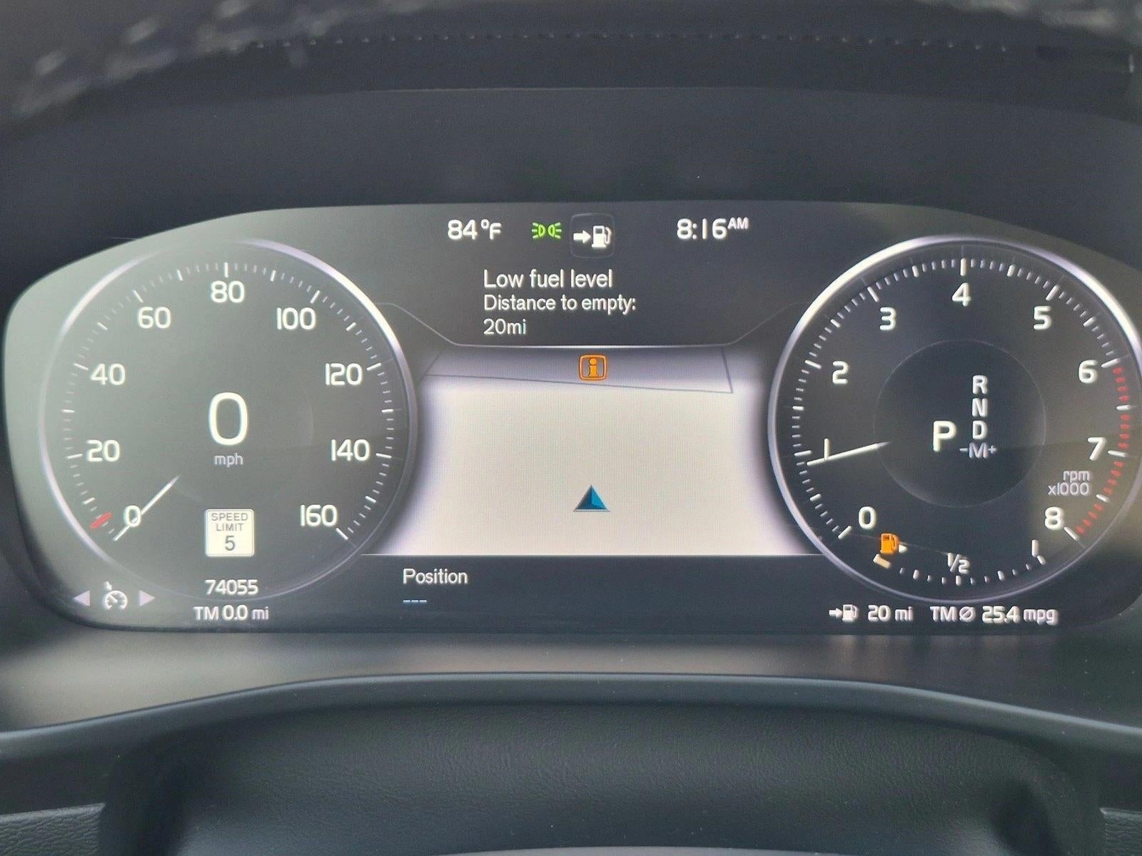 2022 Volvo XC40 T5 AWD R-Design