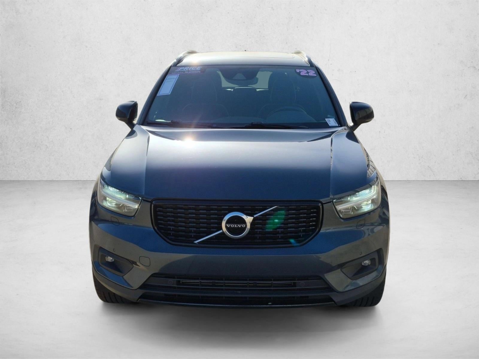 2022 Volvo XC40 T5 AWD R-Design