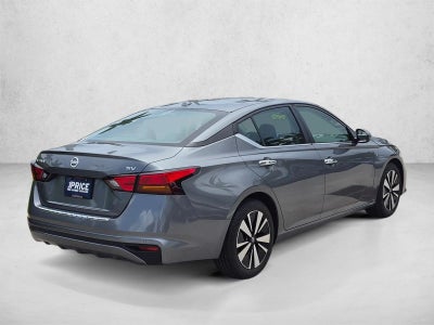 2022 Nissan Altima 2.5 SV Sedan